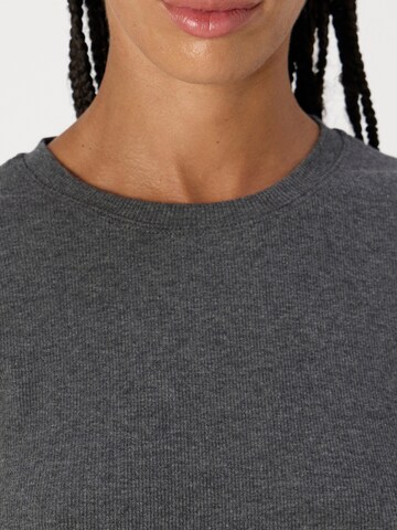 Maglietta 'Saalexo' di Samsøe Samsøe in grigio