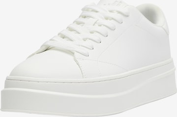 Pull&Bear Trampki niskie w kolorze biały: przód