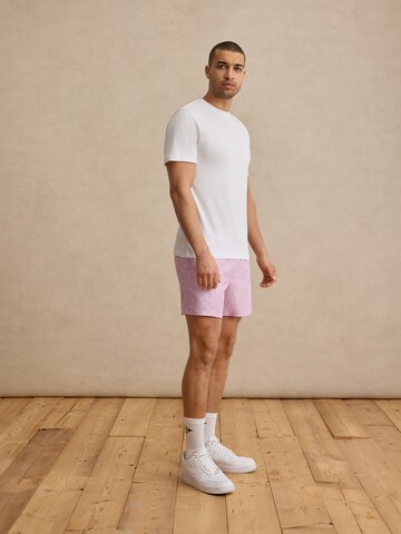 DAN FOX APPAREL Badeshorts 'Juri' in Pink