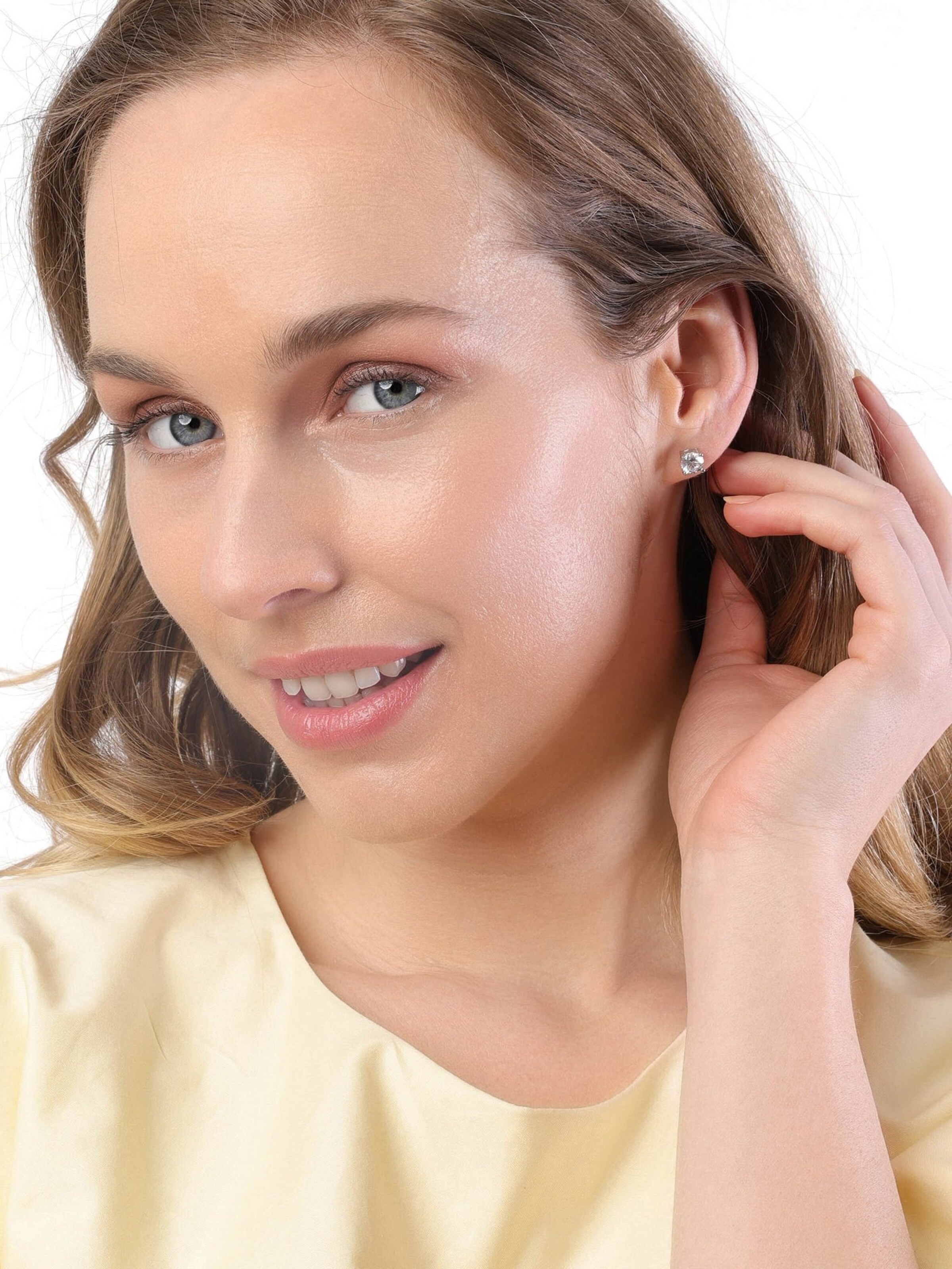 Lucardi Oorbellen in Zilver: voorkant