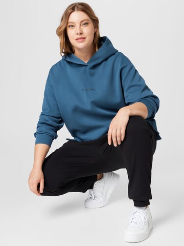 Calvin Klein Curve Sweatshirt i blå