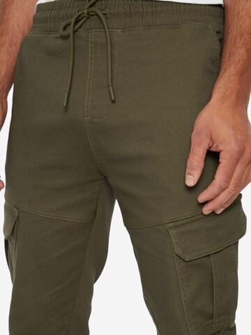 Threadbare Slimfit lange Cargohose 'Garrix' in Grün