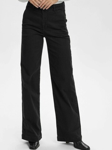 NÜMPH Regular Broek ' AMBER ' in Zwart: voorkant