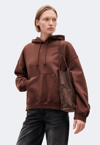 Sweat-shirt 'Lotte' WEEKDAY en marron