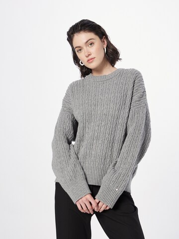 Pull-over TOMMY HILFIGER en gris : devant