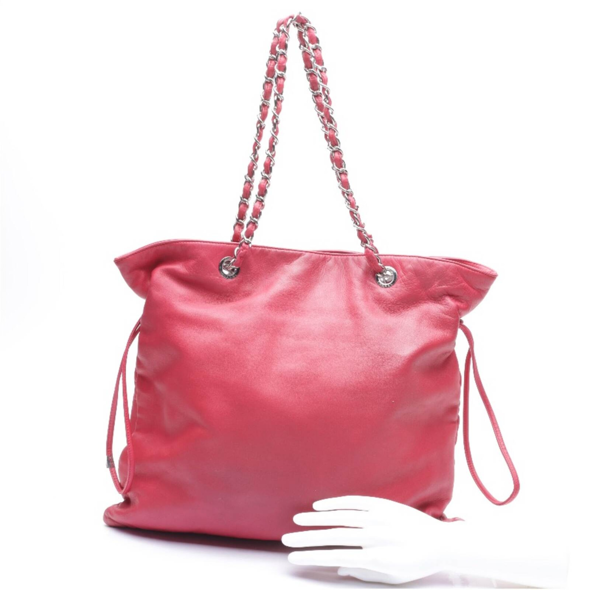 CHANEL Bag in One size in Pink