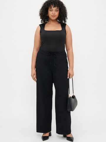 Vero Moda Curve Wide leg Broek 'VMCEVA' in Zwart