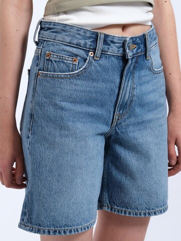 Dr. Denim Regular Jeans 'Arch Shorts'‌‌‌ in Blau