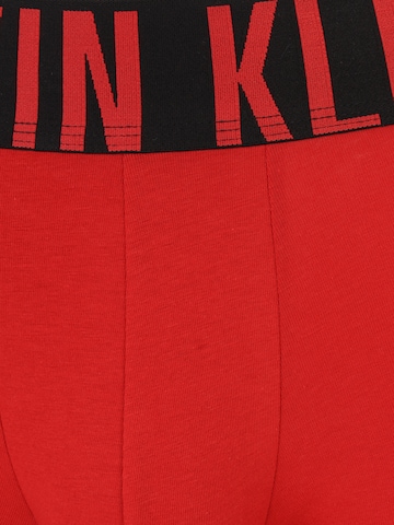 Boxeri 'Intense Power' de la Calvin Klein Underwear pe mai multe culori
