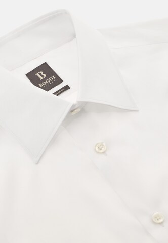 Coupe regular Chemise Boggi Milano en blanc