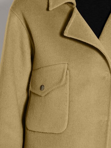 MADELEINE Tussenjas in Beige
