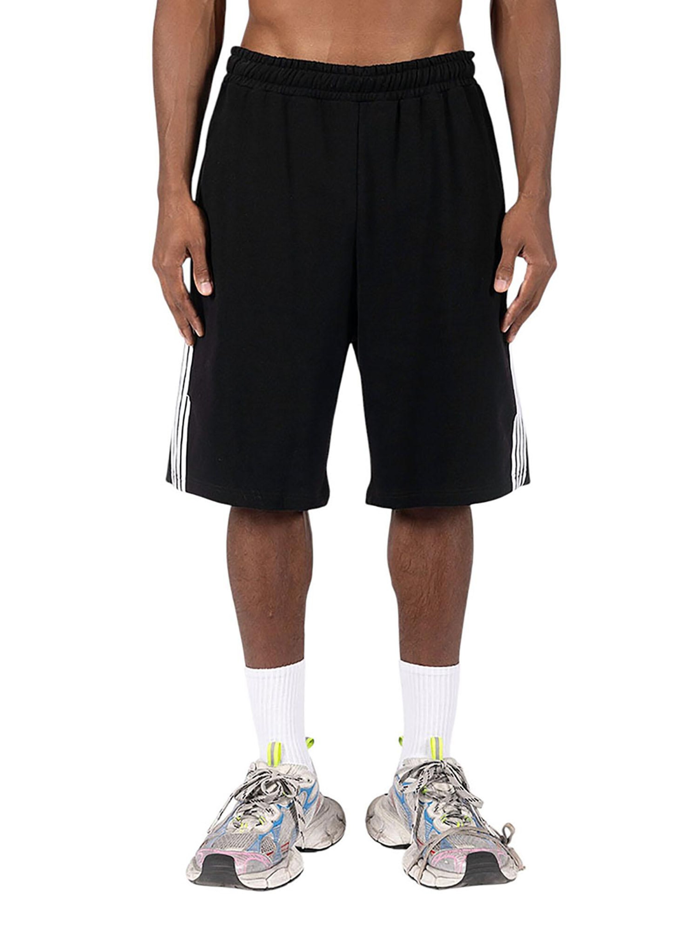 FAVELA Regular Workout Pants '4 Stripe' in Black