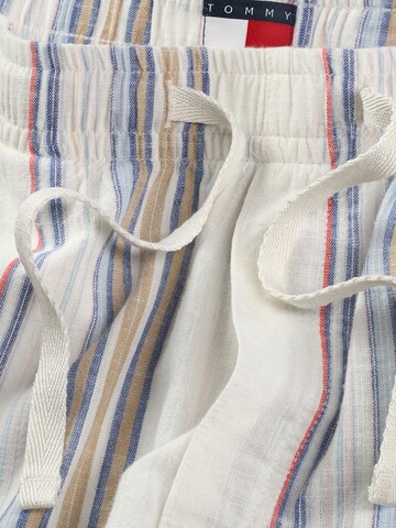 Tommy Jeans Regular Shorts in Weiß