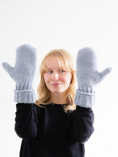 KOPYTO Fäustlinge 'Eulenflügel'‌‌‌‌‌‌ in silbergrau, Produktansicht